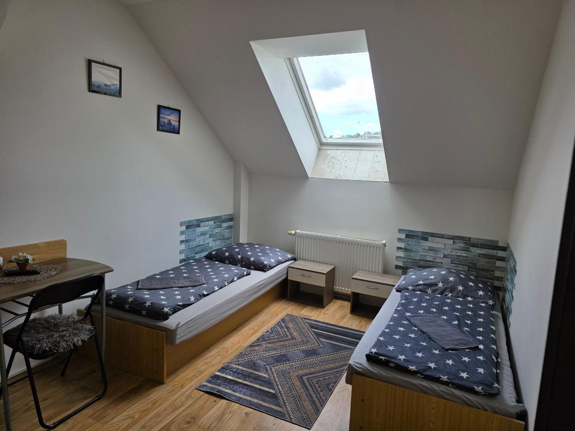 Farm Stay Nh Stables Nyrany Экстерьер фото